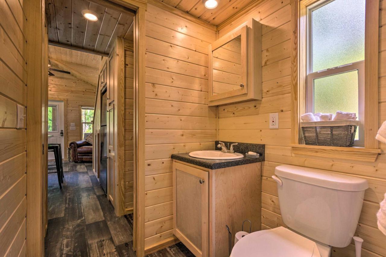 Quaint Mtn Cabin Tiny Living Near Big Adventure Brevard Eksteriør bilde