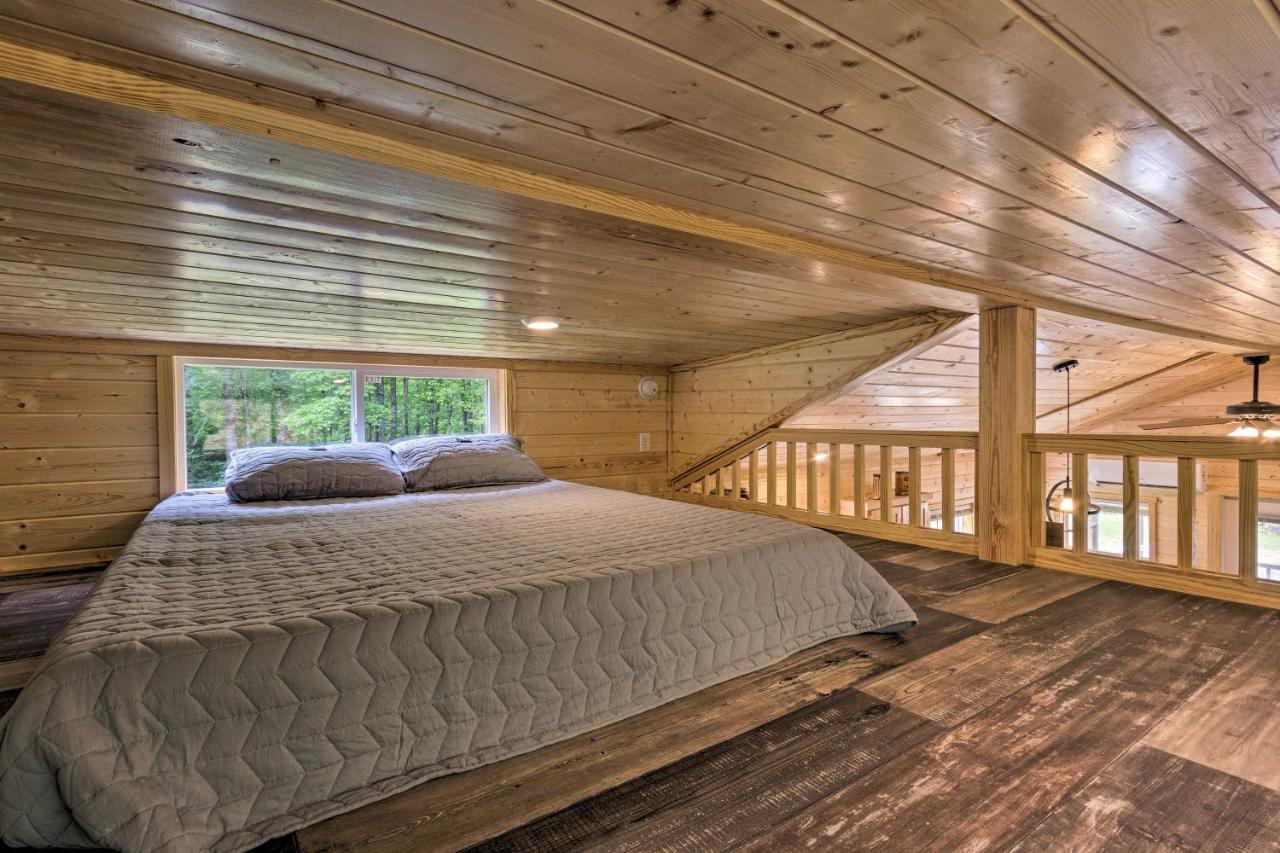 Quaint Mtn Cabin Tiny Living Near Big Adventure Brevard Eksteriør bilde